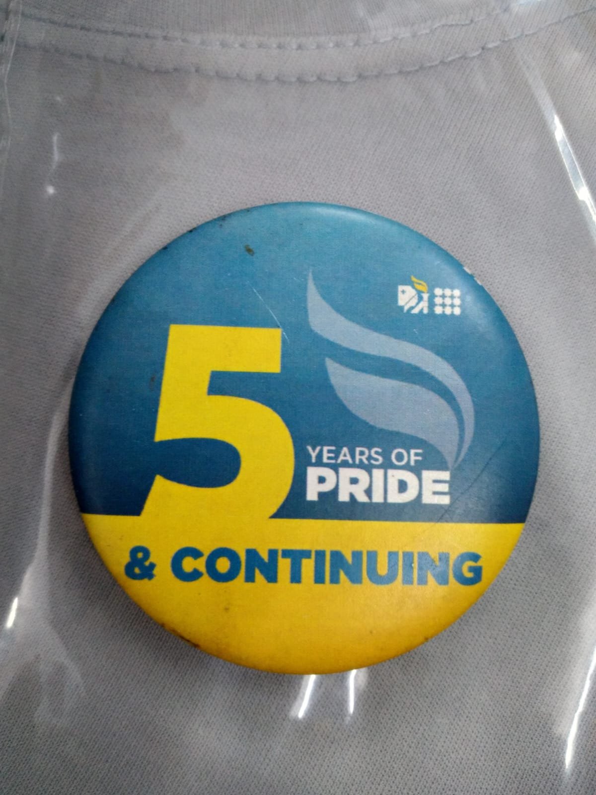Custom Button Badges & Corporate Merchandise