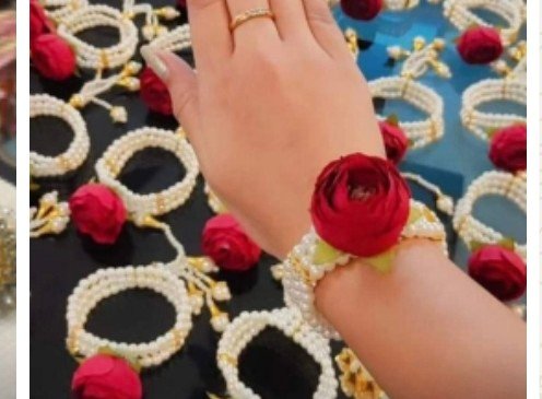 Red Rose Floral Gajra Bracelet