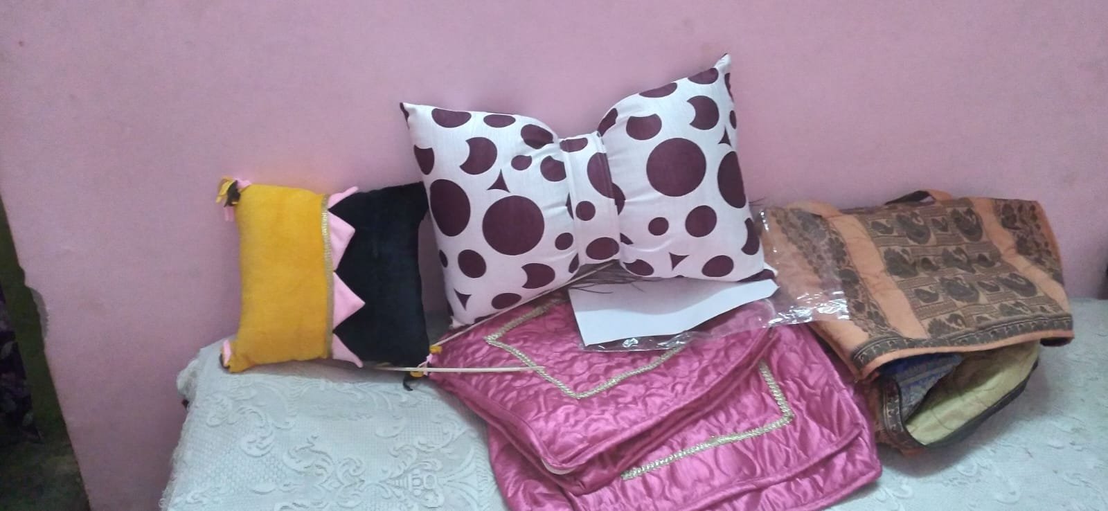 Bow-Shaped Pillow